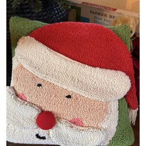 Peking Handicraft Santa with Pom‎ Hooked Wool Pillow Holiday Christmas